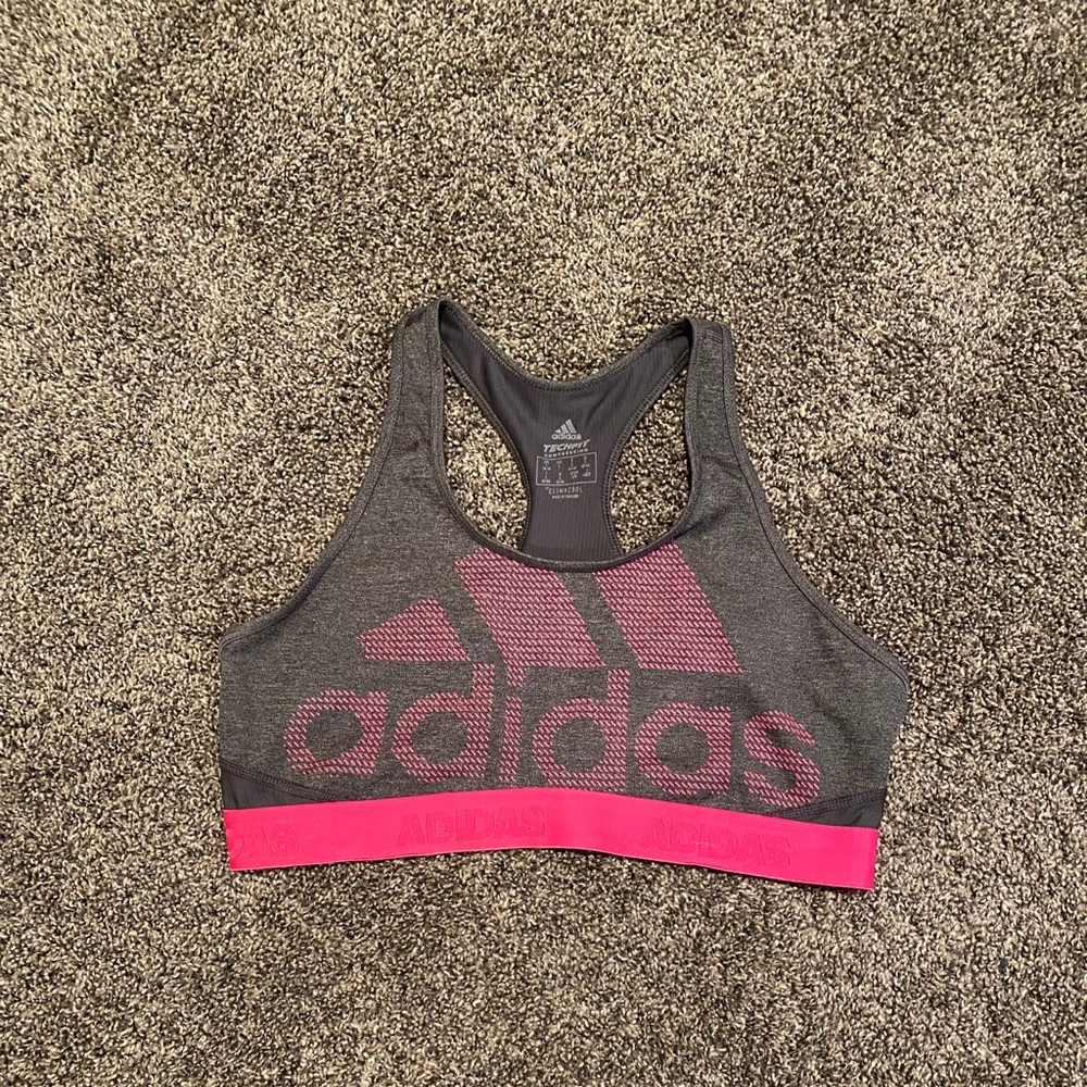 Sports bra